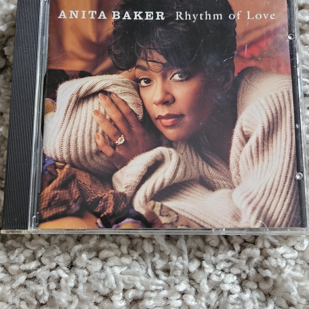 Anita Baker 'Rhythm of Love' CD.     #018